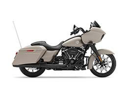 Moto Harley Dayvidson modelo Road Glide Special na cor branca